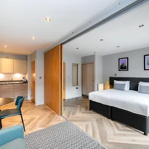 4* Lejlighedshotel Staycity West End